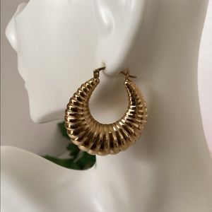 10k, LARGE SHRIMP HOOPS